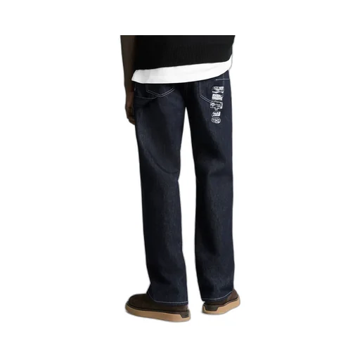 Belt-Loop Jeans