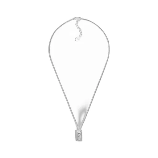 Plate Pendant Necklace