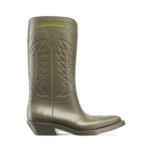 Wind Heeled Boot
