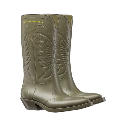 Wind Heeled Boot