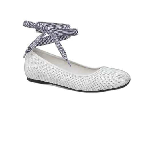 D-Journey Lace-Up Ballet Flat