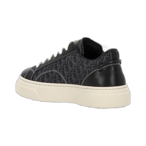 Round Head Flat Sneakers