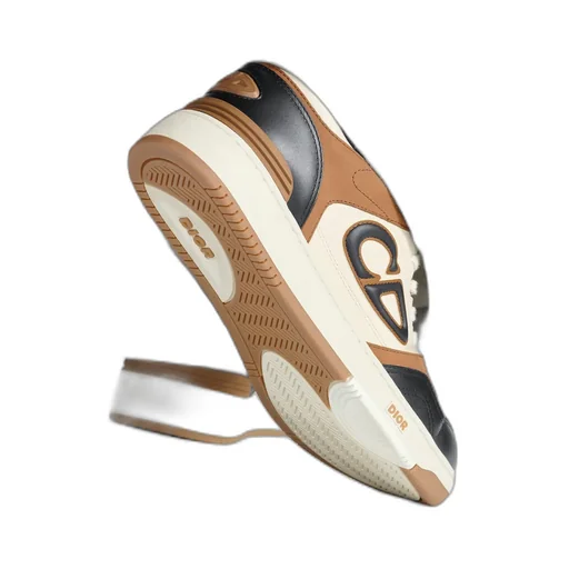 B57 Dribble Low-Top Sneaker