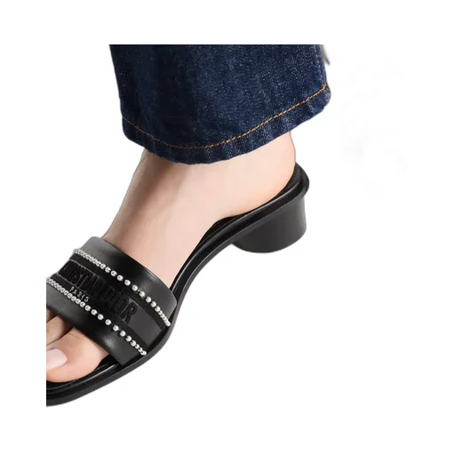 Dway Heeled Slide