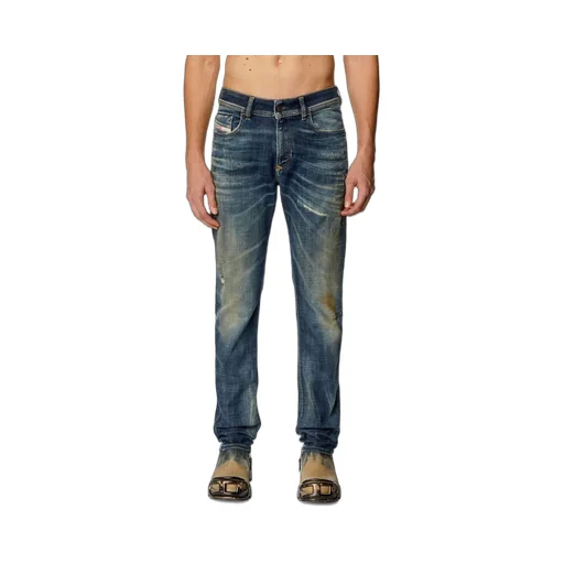 1979 Sleenker Skinny Distressed Jeans