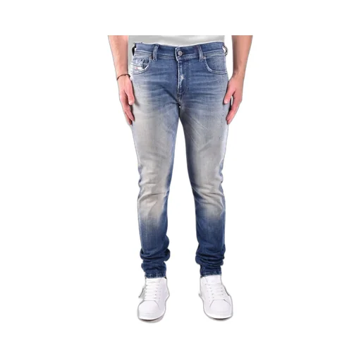 1979 Sleenker Distressed Skinny Jeans