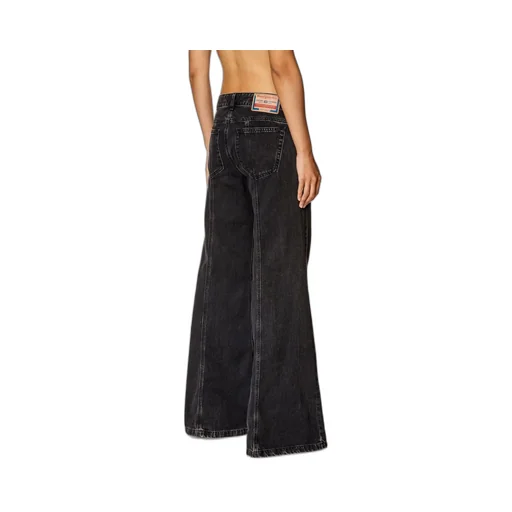 D-Akii Low-Rise Bootcut Jeans