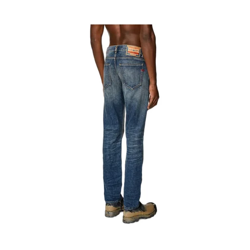 D-Strukt Slim-Cut Jeans