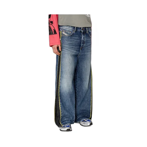Straight Jeans