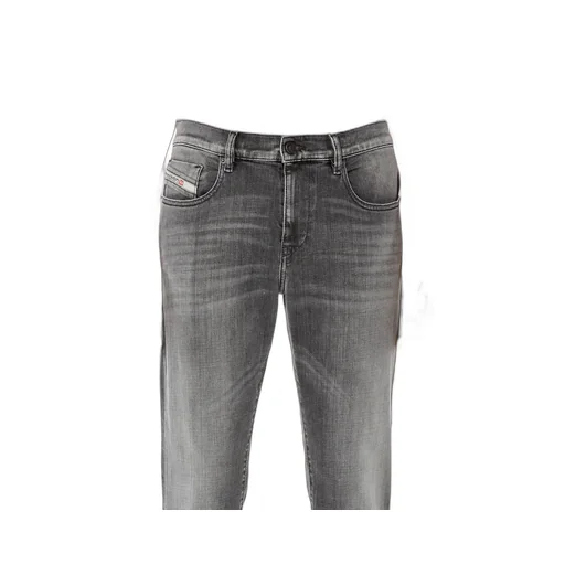 D-Strukt Low-Rise Slim-Fit Jeans
