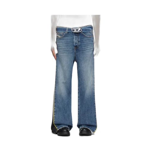 Logo-Patch Wide-Leg Jeans