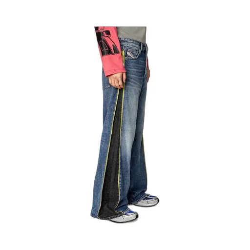 Logo-Patch Wide-Leg Jeans