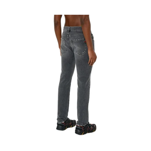 D-Strukt Fitted Jeans
