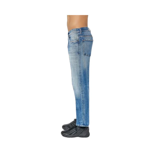 D-Fining Tapered-Leg Jeans