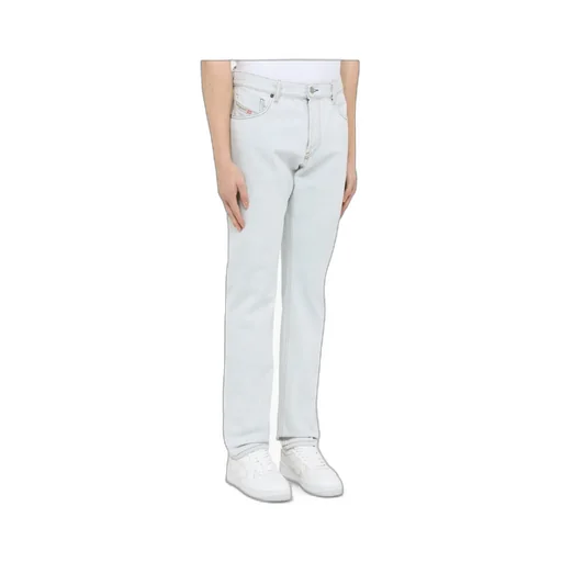 1995 Slim-Fit Jeans