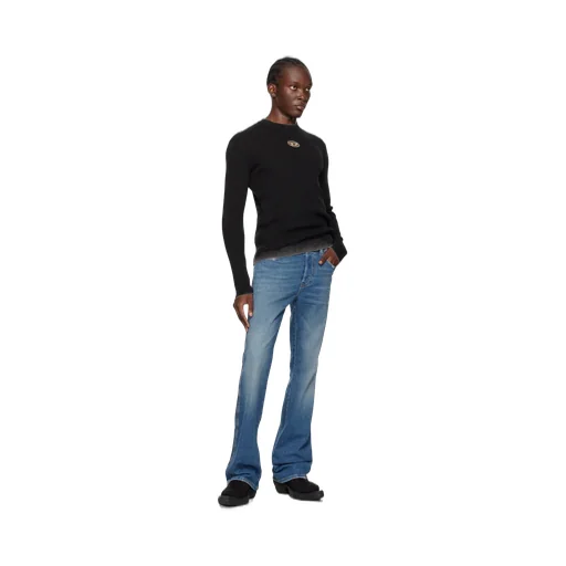 Oval D Cut-Out Ribbed Top