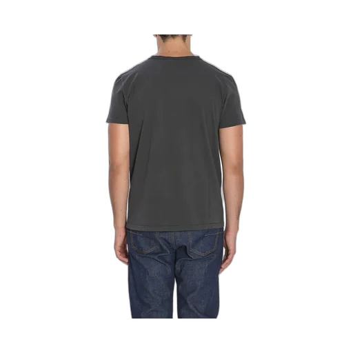 Short-Sleeved T-Shirt