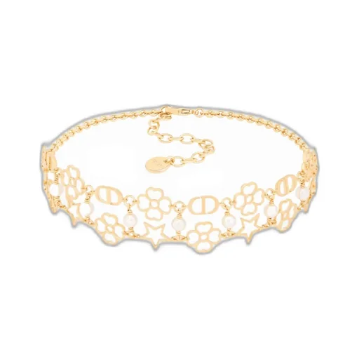 Lucky Laes Necklace