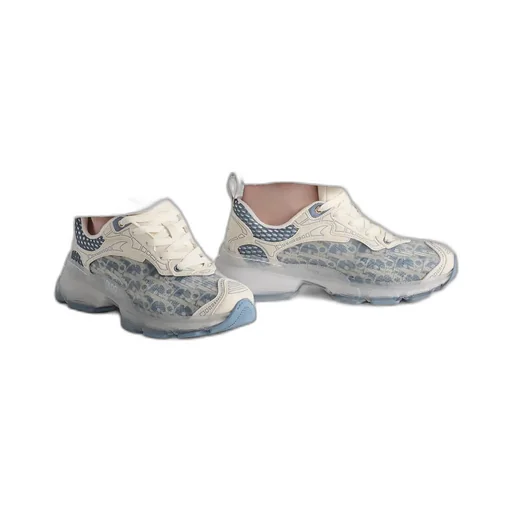 Vibe Sneaker