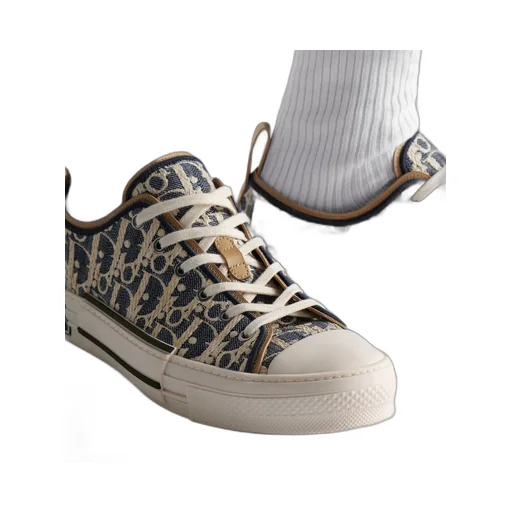 B23 League Low-Top Sneaker