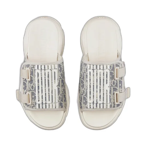 D-Wander Sandals