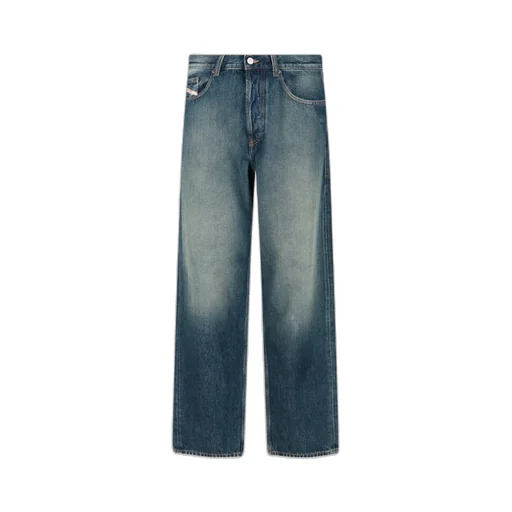 Belt-Loop Jeans