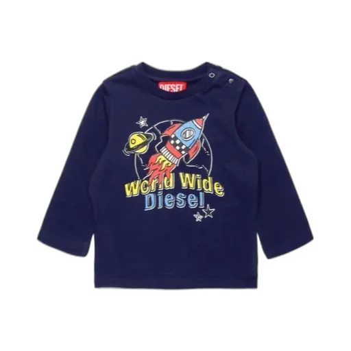 Graphic Printed Long-Sleeved T-Shirt