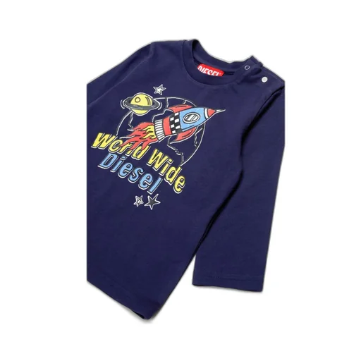 Graphic Printed Long-Sleeved T-Shirt