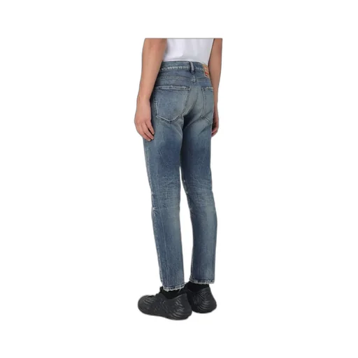 D-Strukt Distressed Tapered Jeans