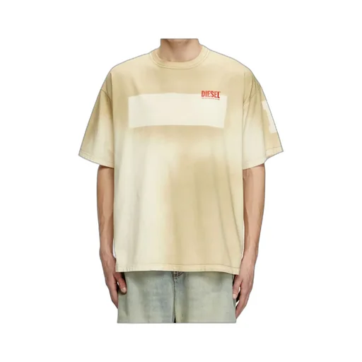 Short-Sleeved T-Shirt