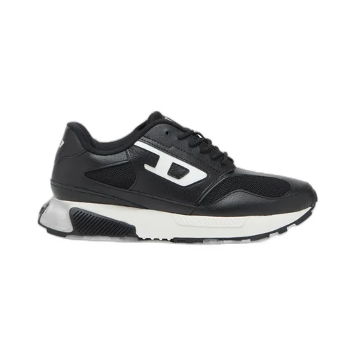 Tame-D Sneakers