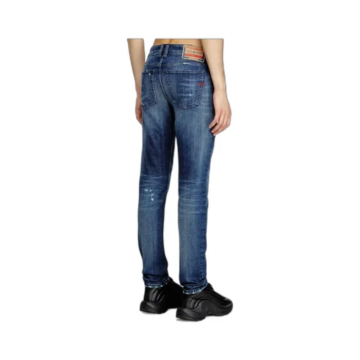 1979 Sleenker Distressed Skinny Jeans