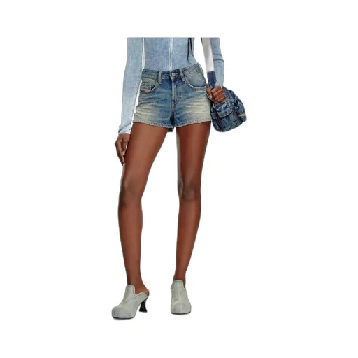 De-Yuba Distressed Denim Shorts