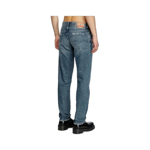 D-Finitive 007Y7 Distressed Jeans
