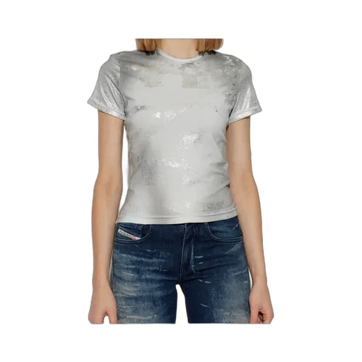 T-Uncutie-Long-Q5 T-Shirt