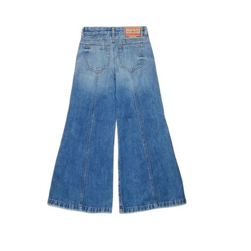 Wide-Leg Jeans