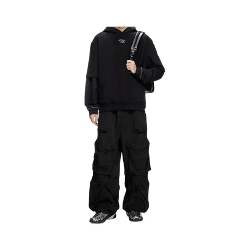Oval-D Half-Sleeved T-Shirt
