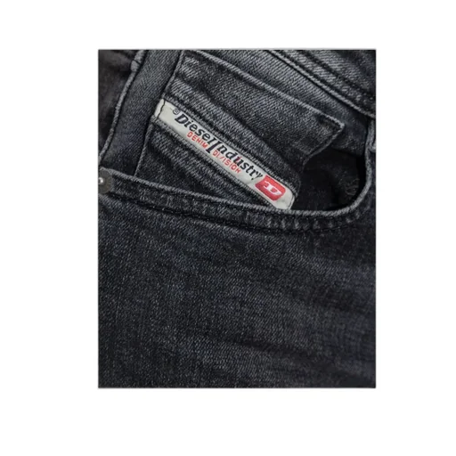1969-D-Ebbey Low-Rise Jeans