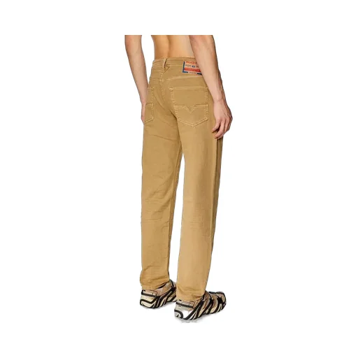 Tapered Jeans
