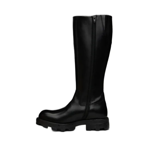 Oval D-Logo Boots