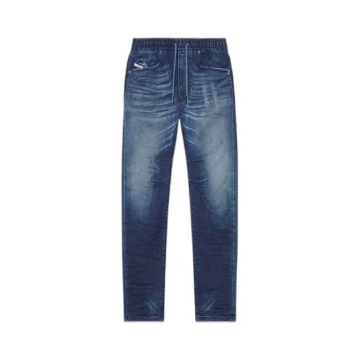 Belt-Loop Jeans