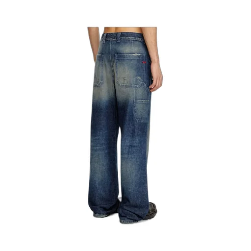 D-Livery Distressed Straight Jeans