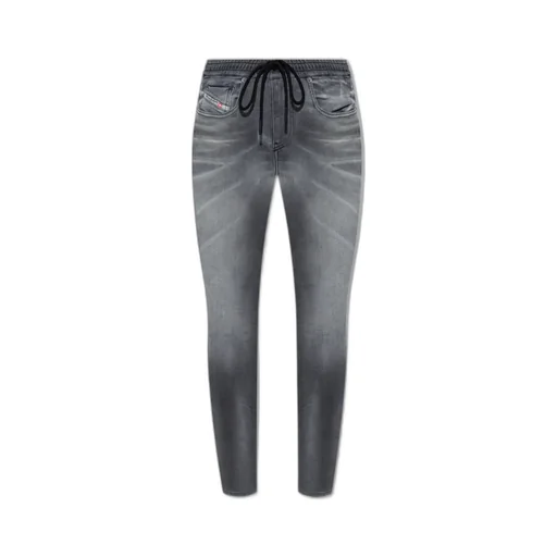 2061 D-Tail Skinny Jeans