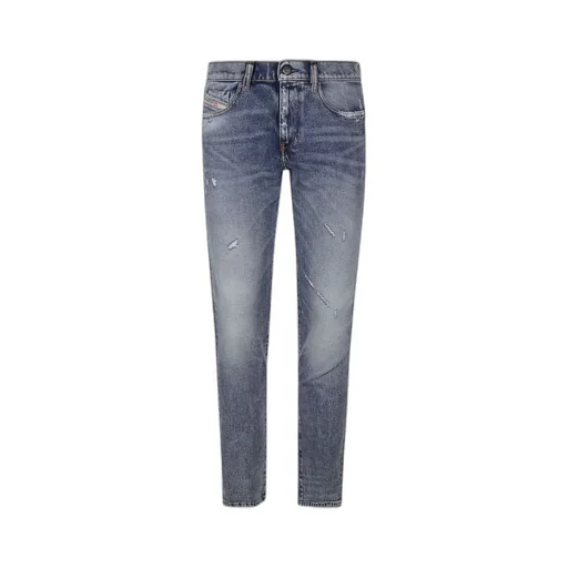 Belt-Loop Jeans