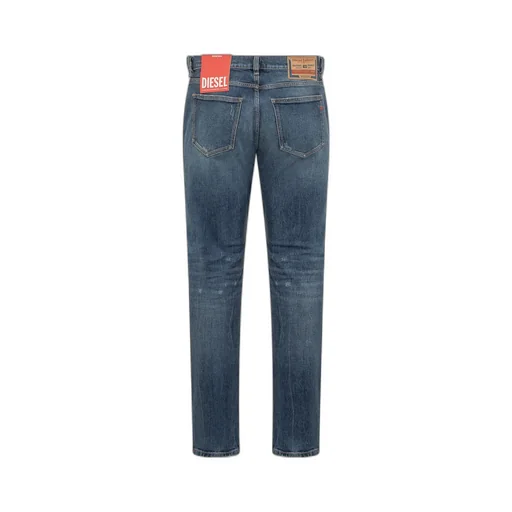 D-Strukt Slim-Fit Distressed Jeans