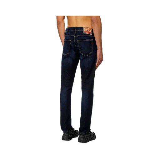 D-Strukt Straight-Leg Slim Jeans