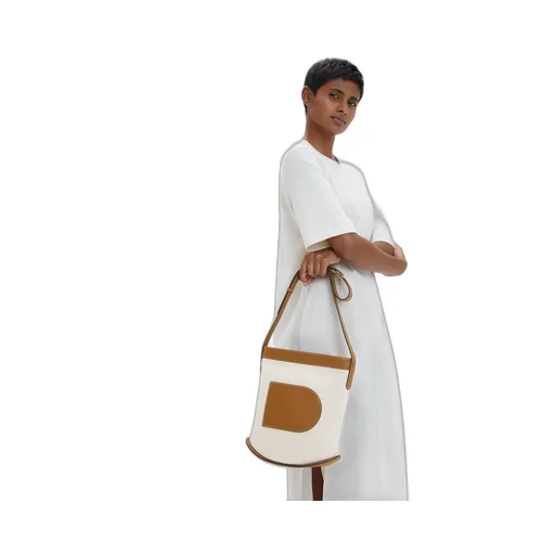 Pin Daily Shoulder Bag