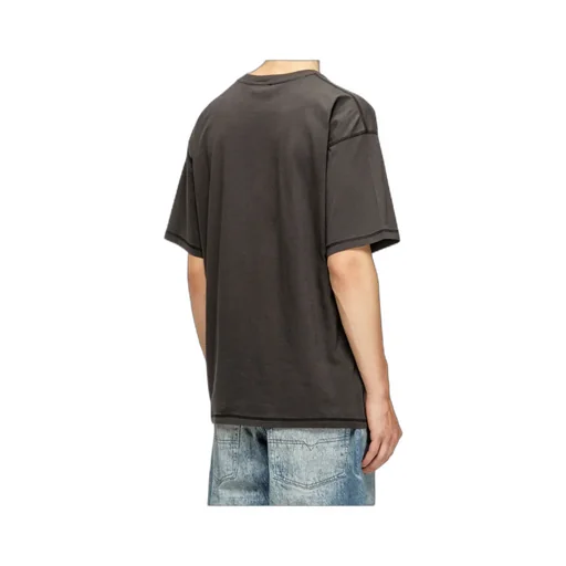 Graphic-Print T-Shirt