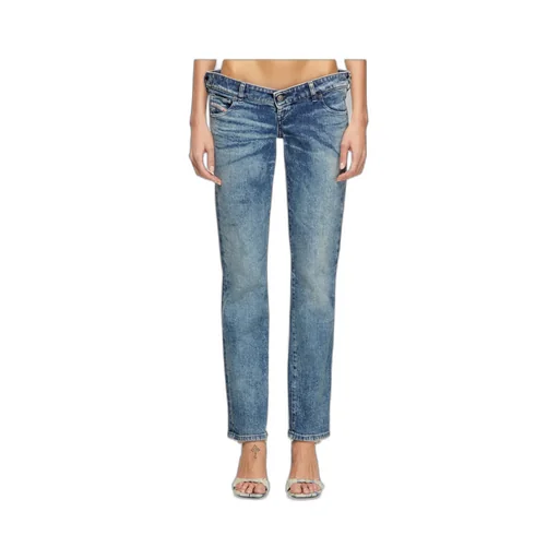D-Waisty Low-Waisted Jeans