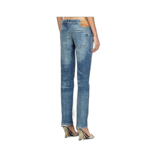 D-Waisty Low-Waisted Jeans